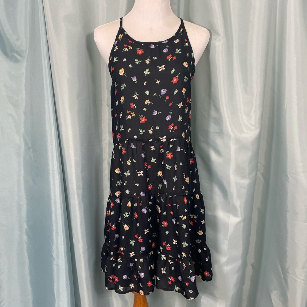 Black floral strappy sundress, size large